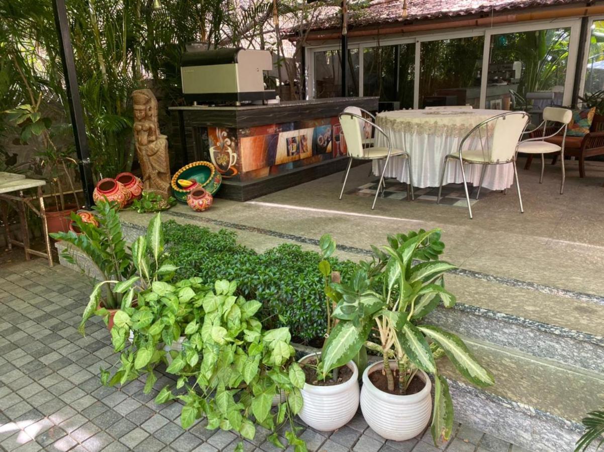 Royal Palms Luxury Service Apartment Nagpur Bagian luar foto
