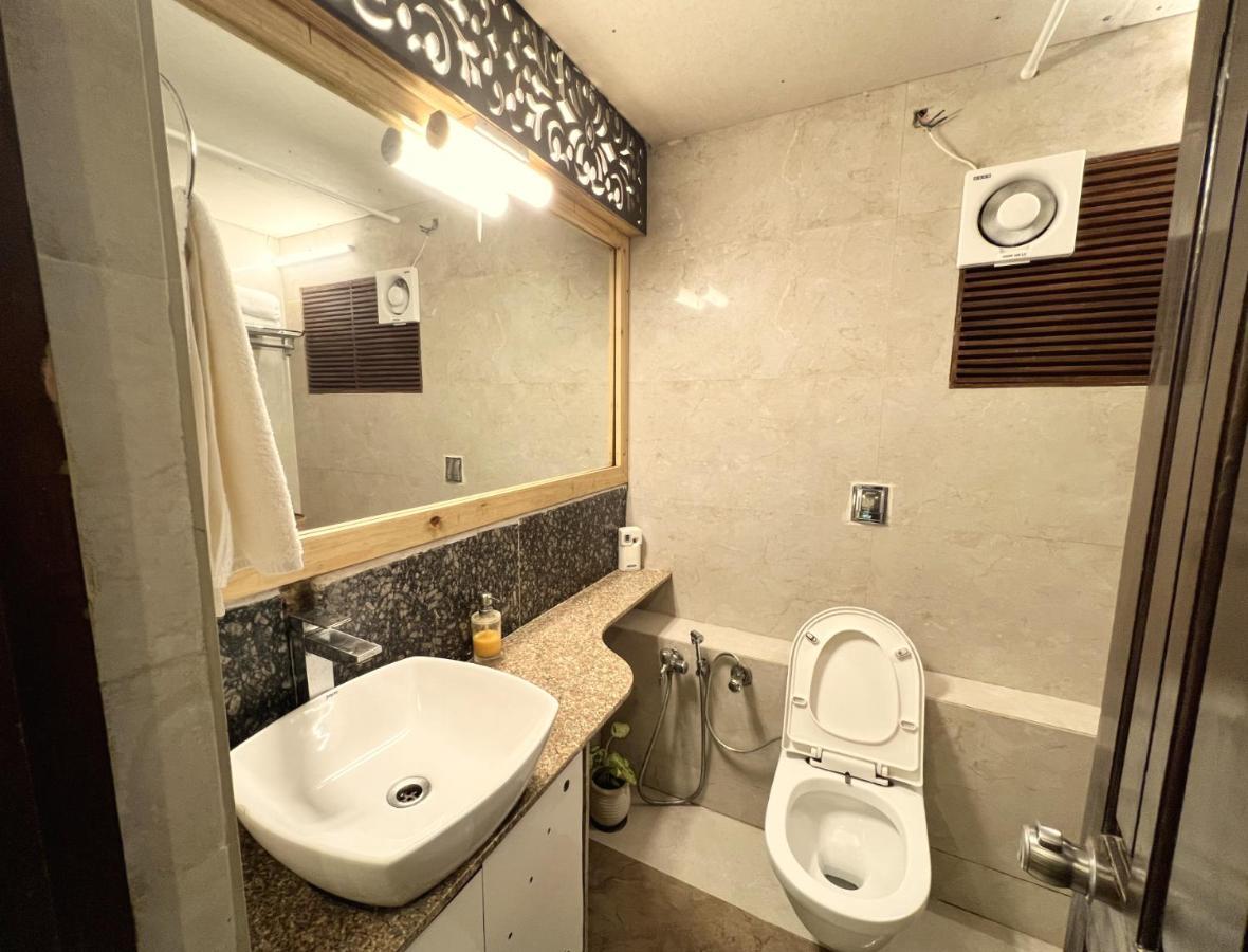 Royal Palms Luxury Service Apartment Nagpur Bagian luar foto