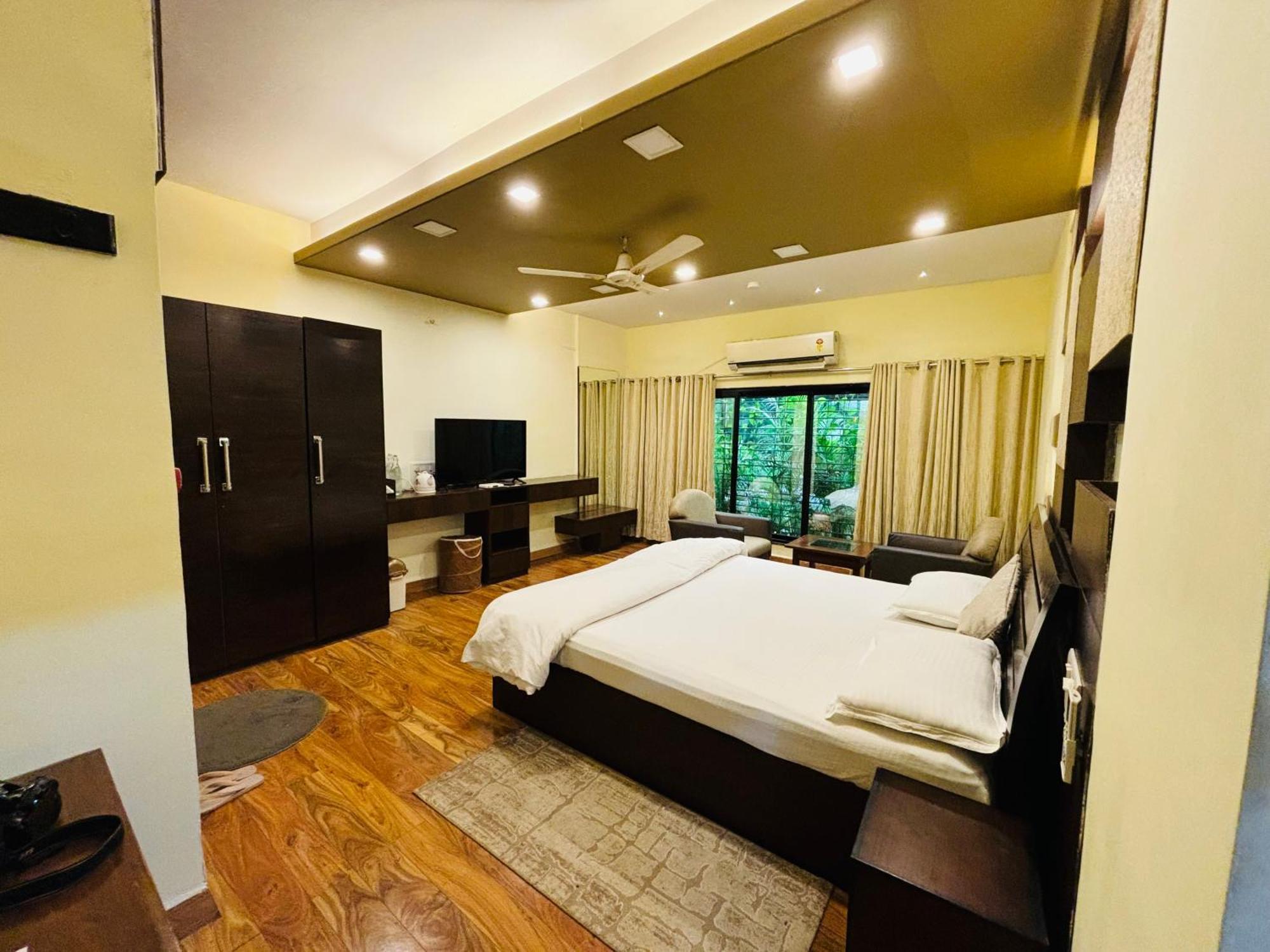 Royal Palms Luxury Service Apartment Nagpur Bagian luar foto