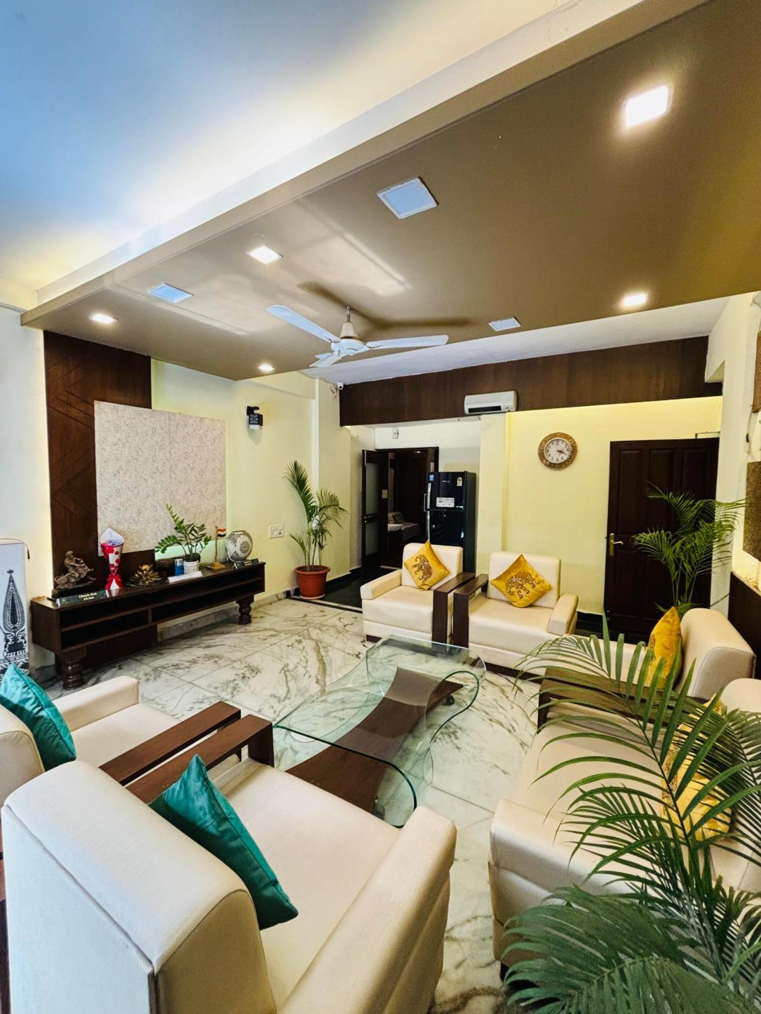 Royal Palms Luxury Service Apartment Nagpur Bagian luar foto