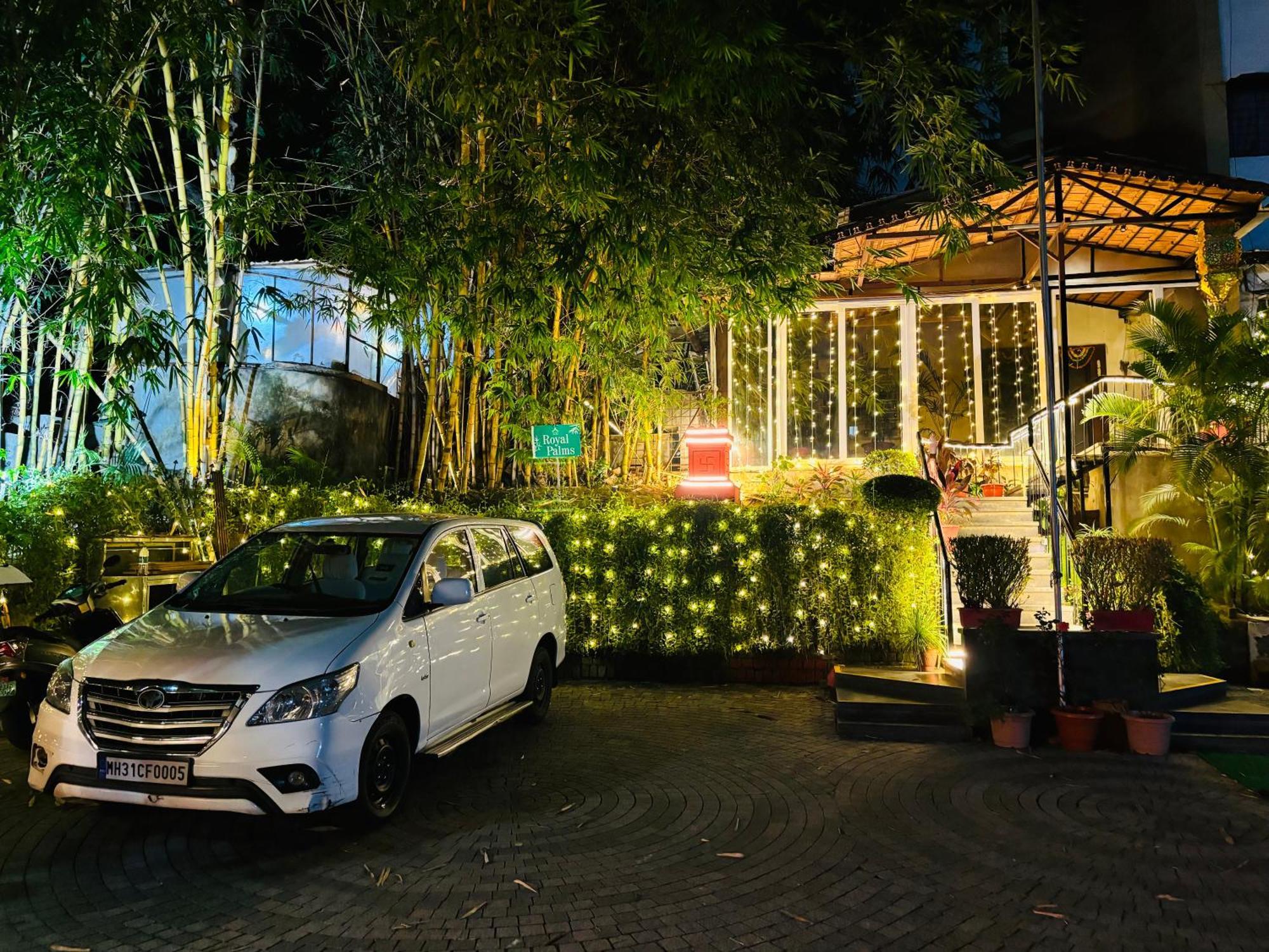 Royal Palms Luxury Service Apartment Nagpur Bagian luar foto
