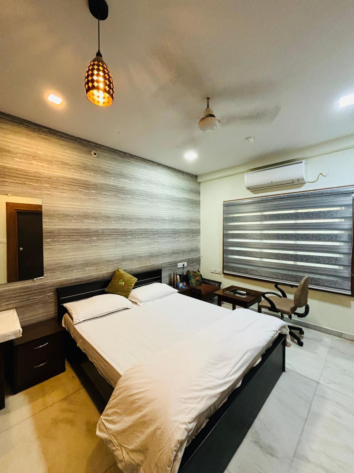 Royal Palms Luxury Service Apartment Nagpur Bagian luar foto