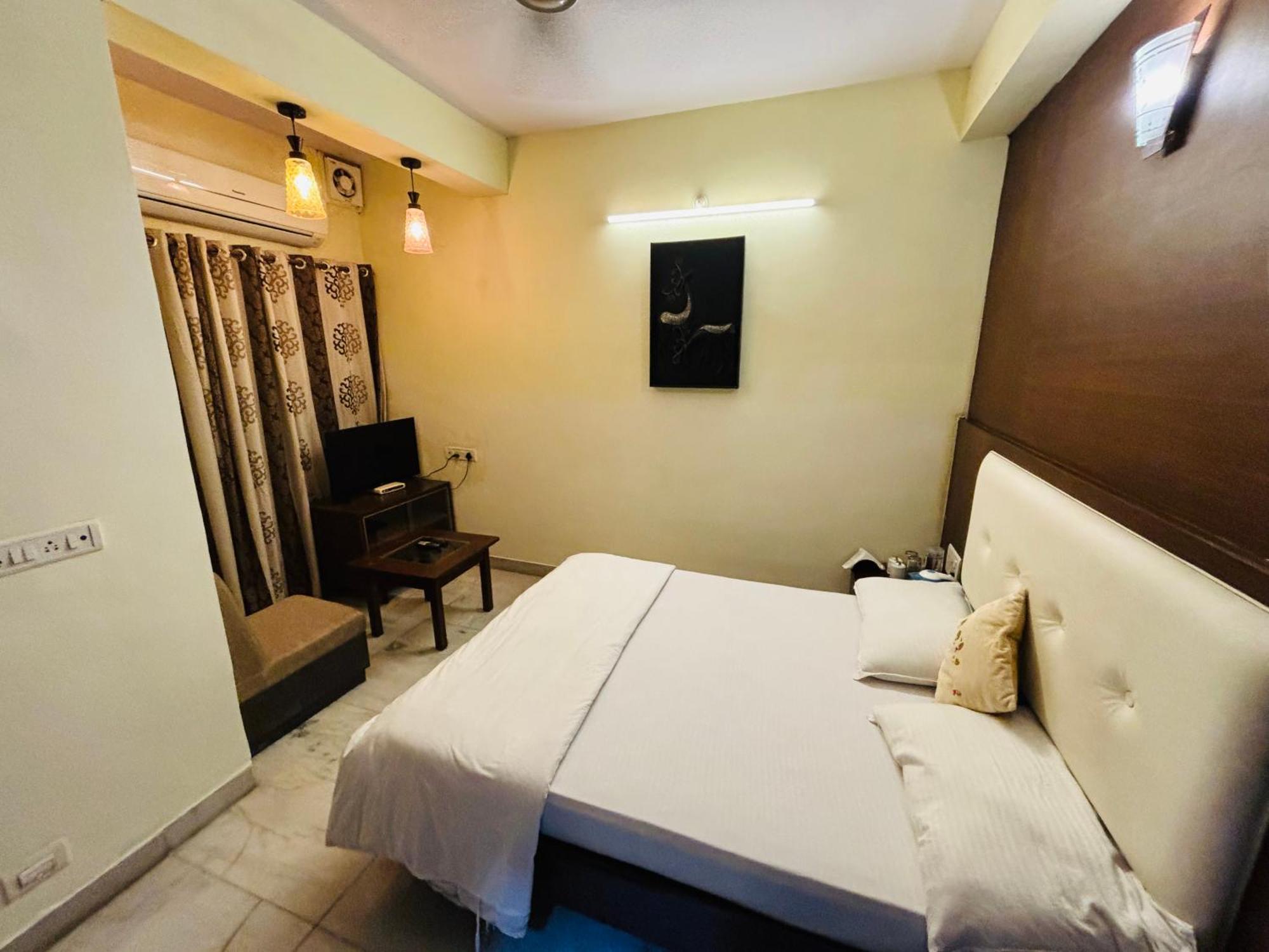 Royal Palms Luxury Service Apartment Nagpur Bagian luar foto