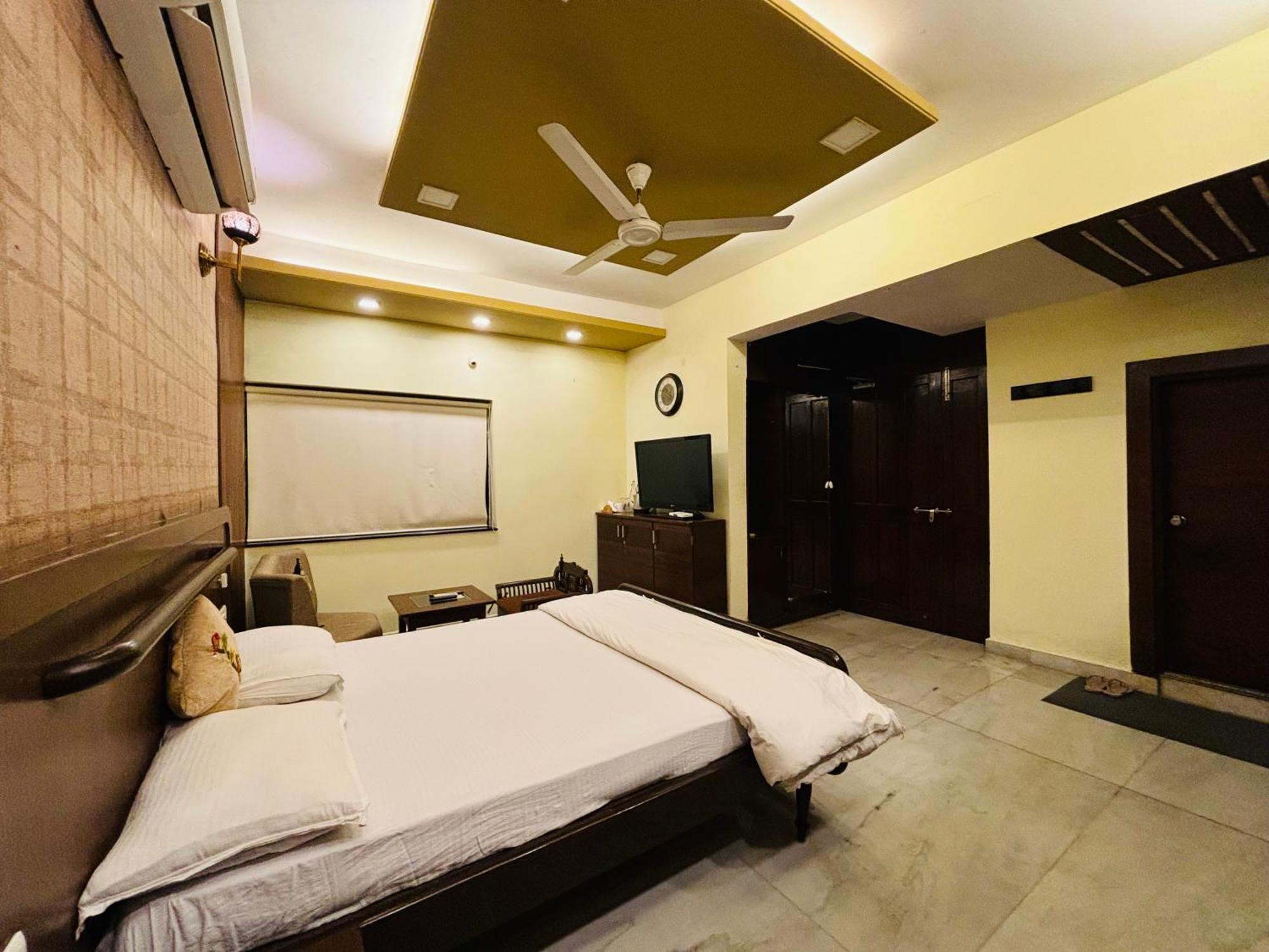 Royal Palms Luxury Service Apartment Nagpur Bagian luar foto