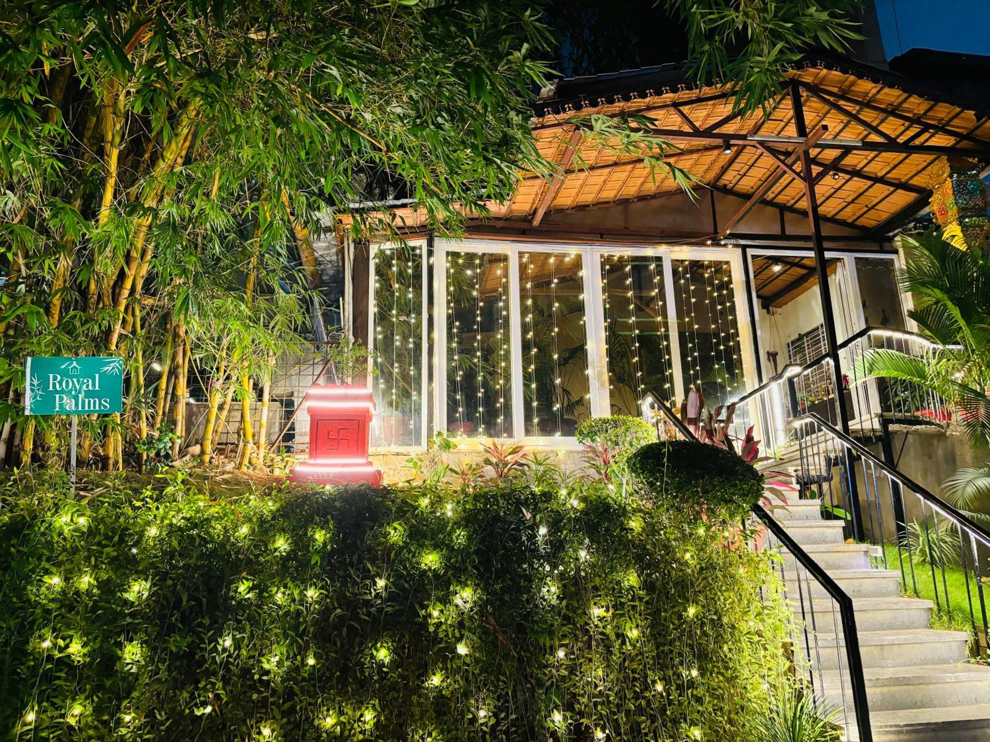 Royal Palms Luxury Service Apartment Nagpur Bagian luar foto