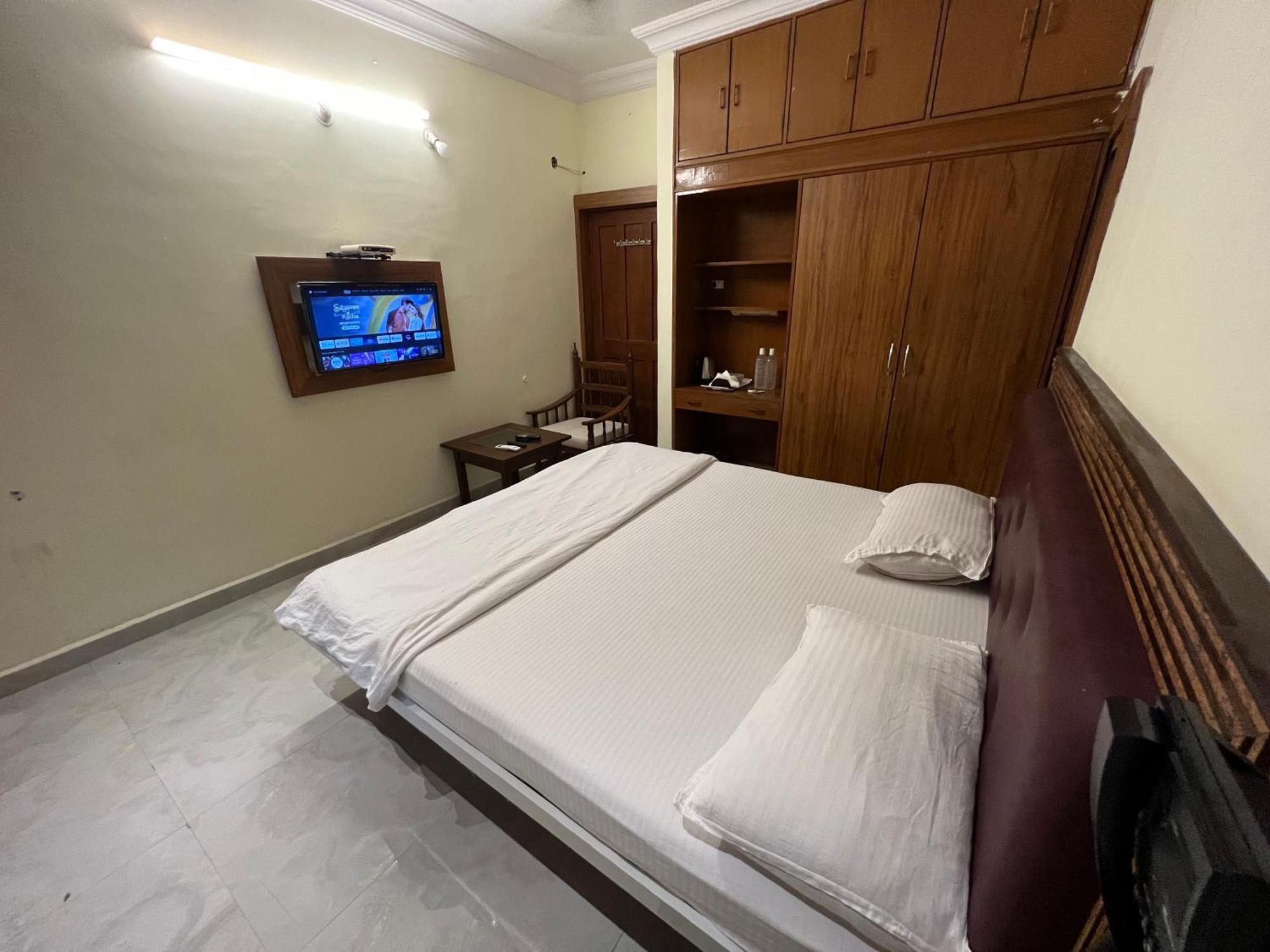 Royal Palms Luxury Service Apartment Nagpur Bagian luar foto